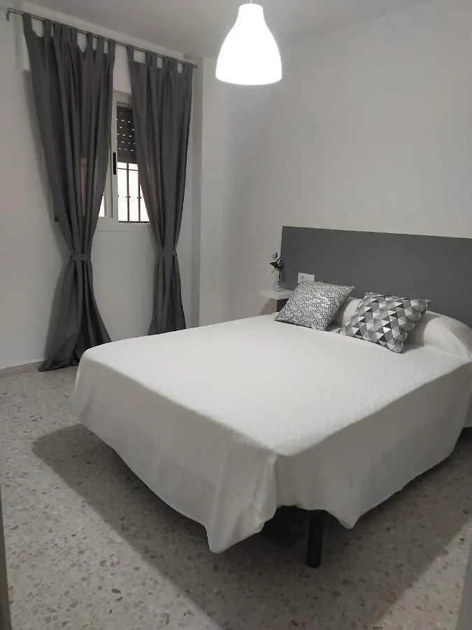 Mima Daire Cadiz 0*,